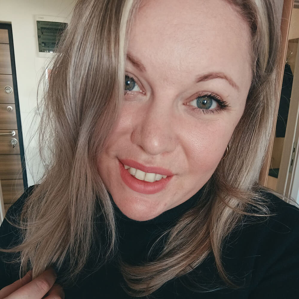 Anna - Content Curator, Editor & Co-Founder at PurrfectlyKiki