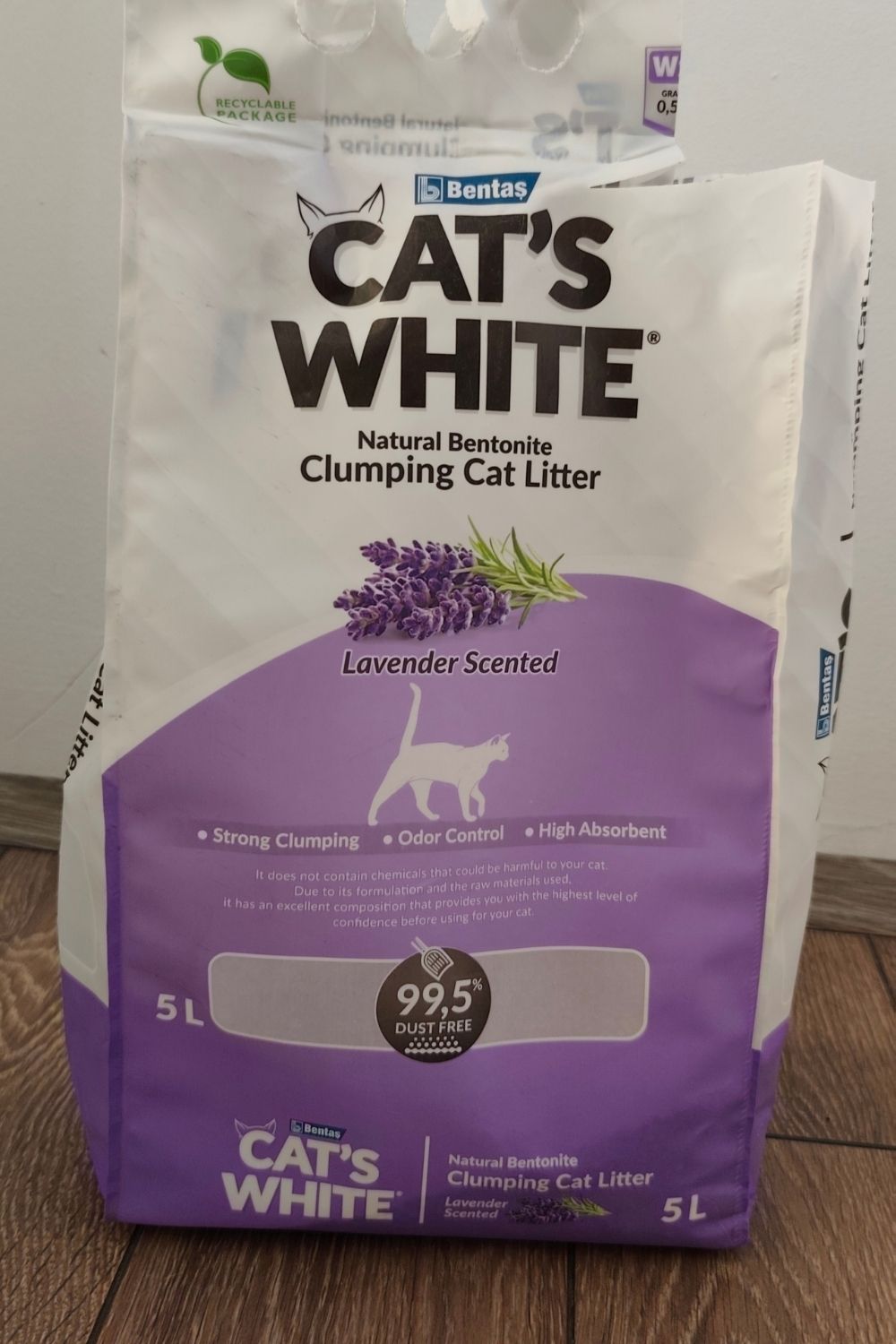 Clumping Cat Litter - with Lavender Scent